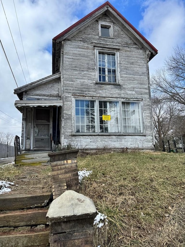 view of traditional-style house