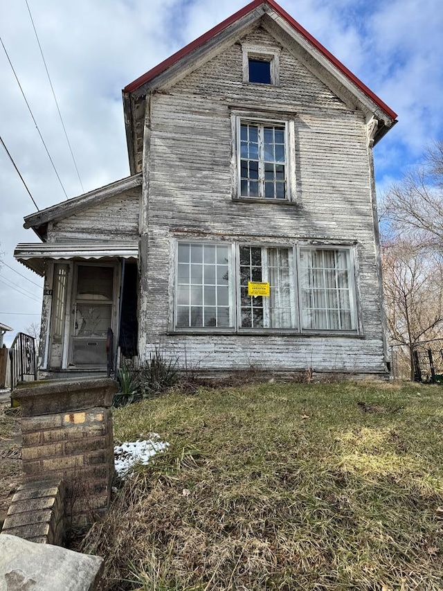 view of traditional-style home