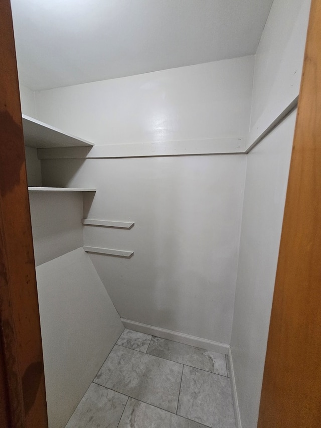 423 Beechwood Dr, Galion, OH 44833 - view of spacious closet