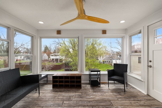 501 Clifton Blvd, Mansfield, OH 44907 - sunroom with wood finished floors and recessed lighting