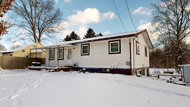 view of front of property