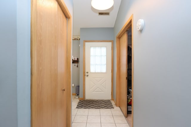 1690 Riva Ridge Dr, Mansfield, OH 44904 - entryway featuring light tile patterned floors