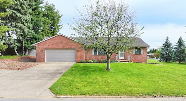 62 Elmridge Rd, Mansfield, OH 44907 - ranch-style home featuring brick siding, driveway, an attached garage, and a front yard