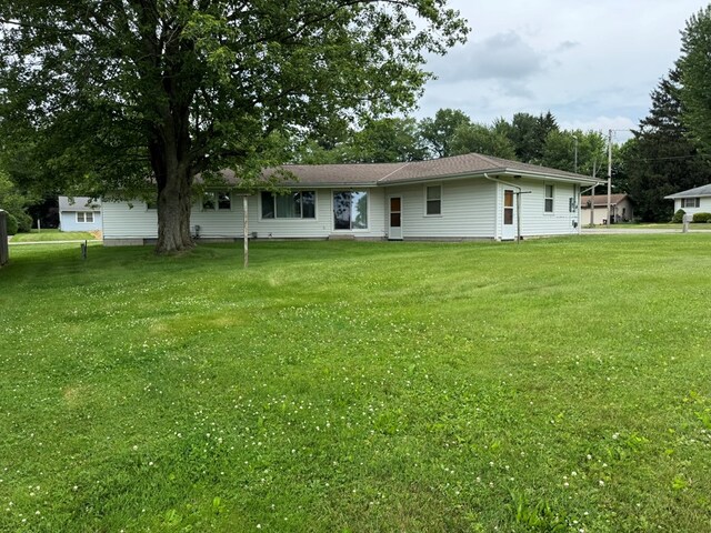 763 Sunnyside Dr, Galion, OH 44833 - back of property featuring a yard