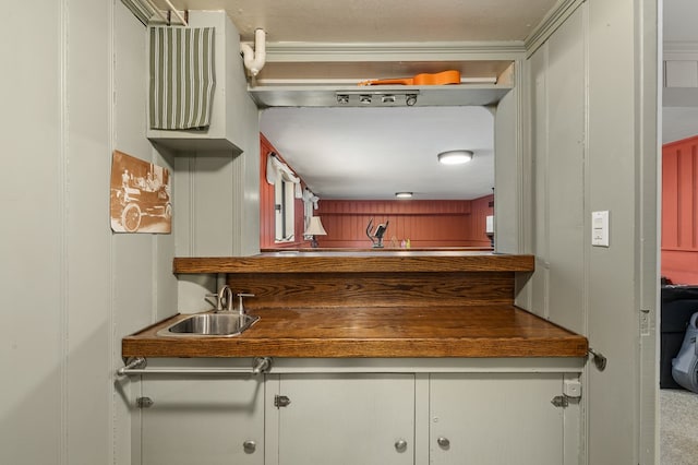 kitchen featuring sink