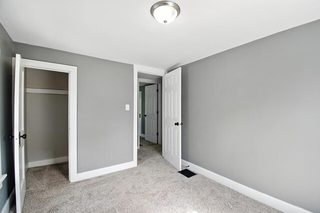 456 Park St, Marion, OH 43302 - unfurnished bedroom with carpet floors and a closet