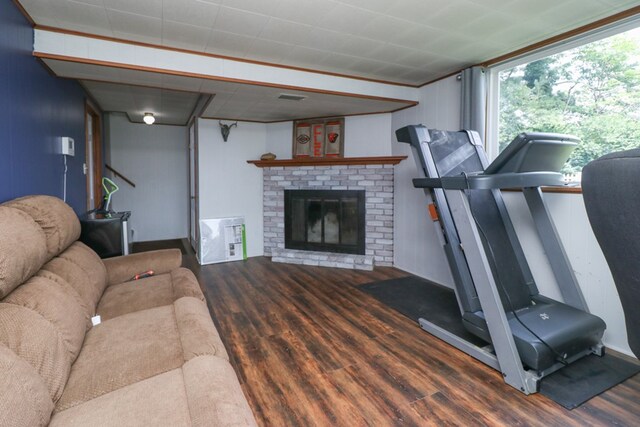 468 Clearview Rd, Mansfield, OH 44907 - living area with wood finished floors and a brick fireplace
