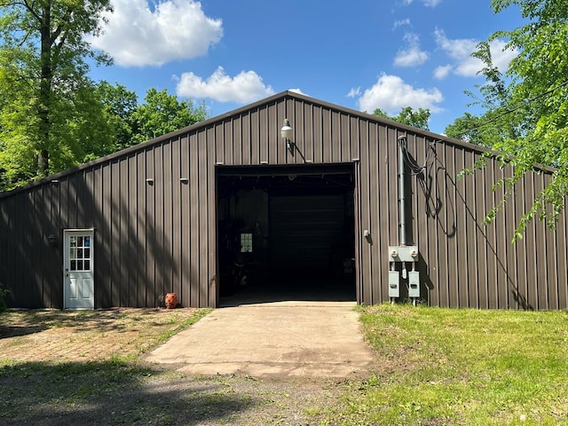 view of outbuilding with a garage