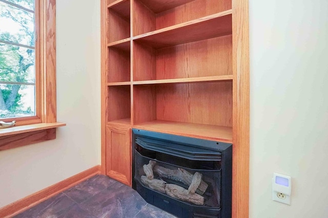 18373 Bentwood Dr, Doylestown, OH 44230 - detailed view of baseboards