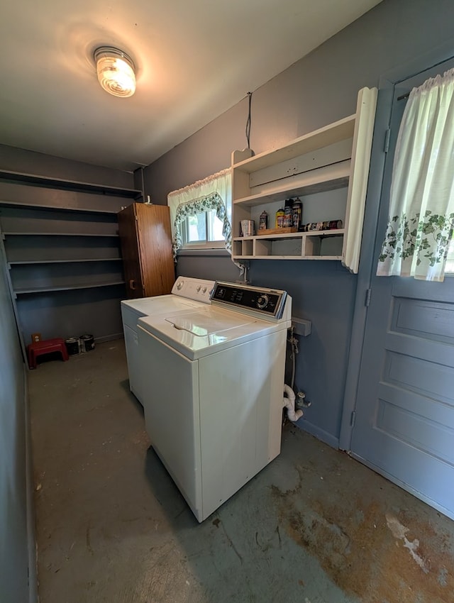 272 Hillside St, Mount Gilead, OH 43338 - laundry area with separate washer and dryer