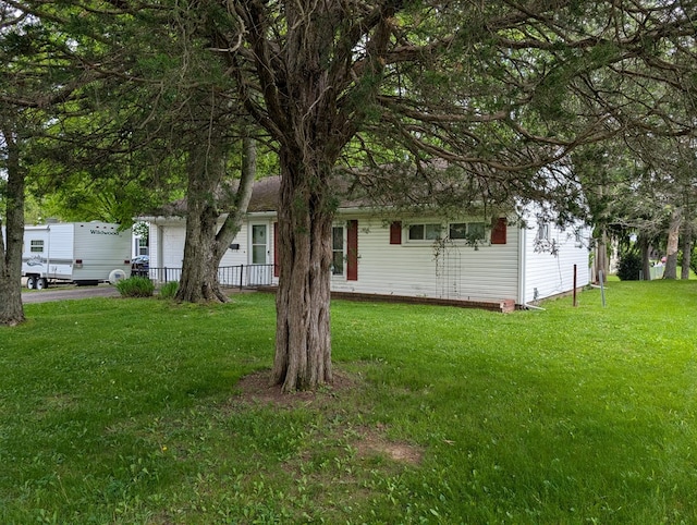 272 Hillside St, Mount Gilead, OH 43338 - view of front of house featuring a front yard