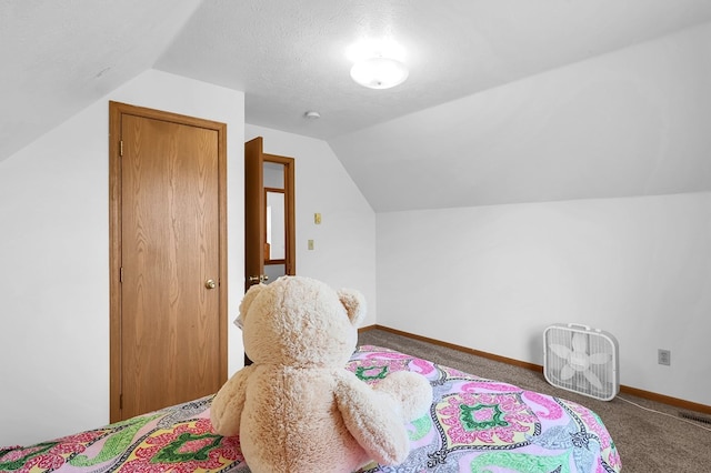 528 N Mulberry St, Street, OH 44902 - bedroom with vaulted ceiling, carpet, and baseboards