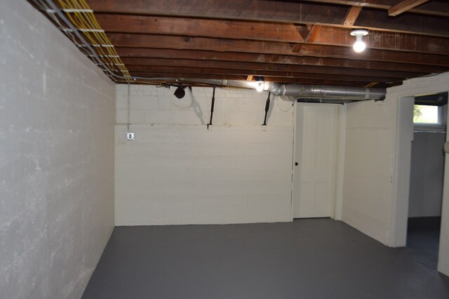 1211 S Sandusky Ave, Bucyrus, OH 44820 - view of below grade area