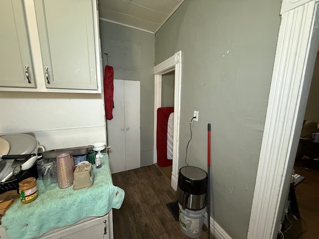 122 N Cole St, Lima, OH 45805 - interior space with dark wood finished floors