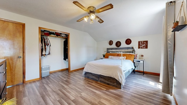 41 Auburn Ave, Shelby, OH 44875 - bedroom featuring light wood-type flooring, vaulted ceiling, ceiling fan, and a closet