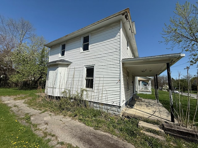 view of property exterior