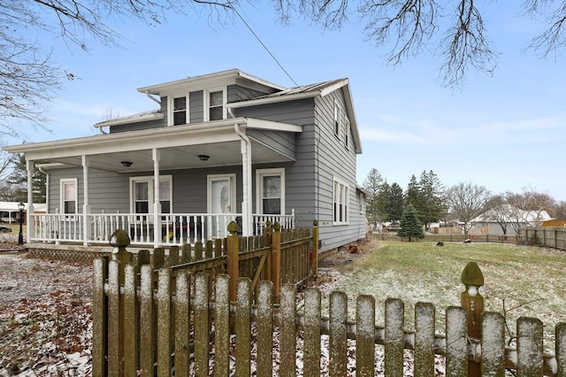 view of front of property featuring covered porch