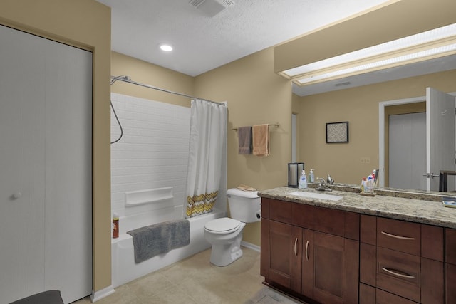 810 Whippoorwill Ln, Mansfield, OH 44906 - bathroom with shower / bathtub combination with curtain and vanity