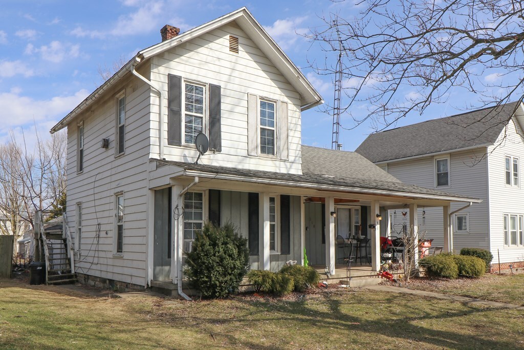 318 Pearl St, Willard, OH 44890 - photo 3