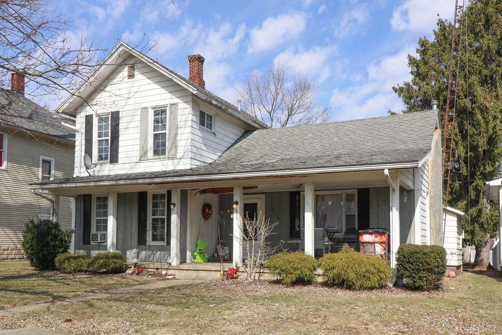 318 Pearl St, Willard, OH 44890 - photo 1