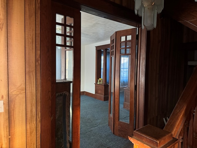 325 E Mansfield St, Bucyrus, OH 44820 - corridor with carpet floors, a textured ceiling, and healthy amount of natural light