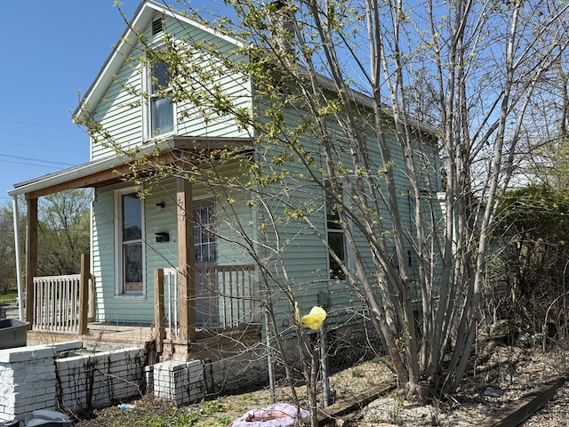 view of front of home with a porch