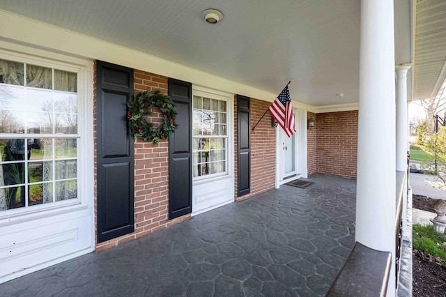 452 Pleasant Ln, Bucyrus, OH 44820 - view of patio with a porch