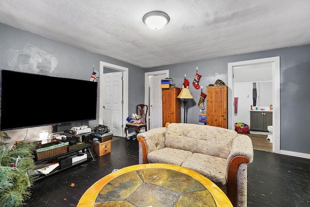 living area with baseboards