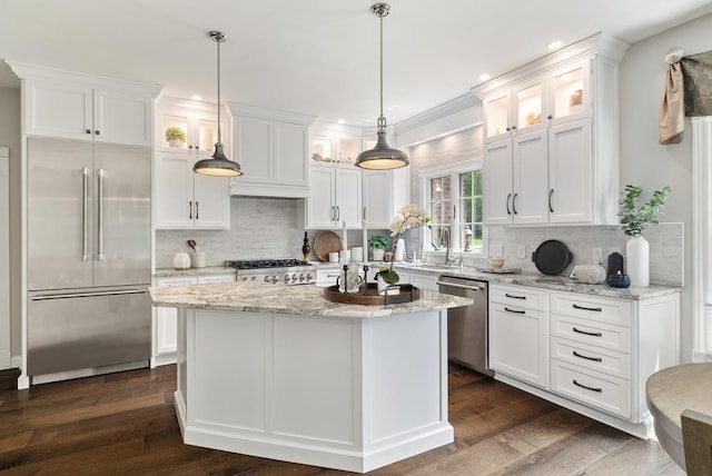 2313 Woodland Park Dr, Ontario, OH 44903 - kitchen with stainless steel appliances, white cabinetry, decorative backsplash, and recessed lighting