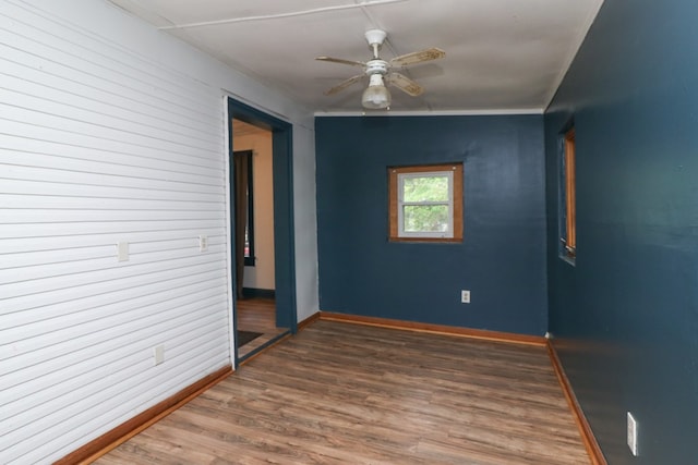 460 W Dickson, Mansfield, OH 44903 - spare room featuring wood finished floors and ceiling fan