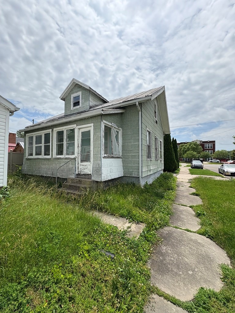 406 S Lane St, Bucyrus, OH 44820 - photo 2
