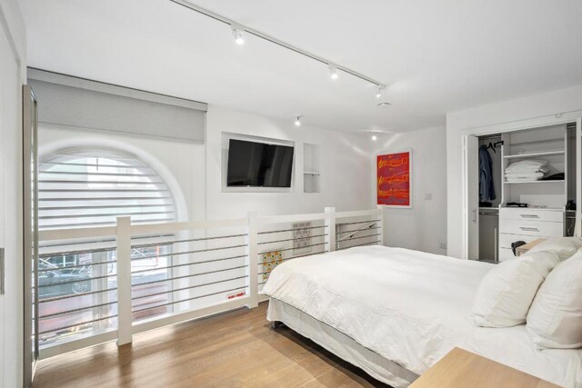 Listing photo 3 for 4 Lexington Ave Unit 1A, New York City NY 10010