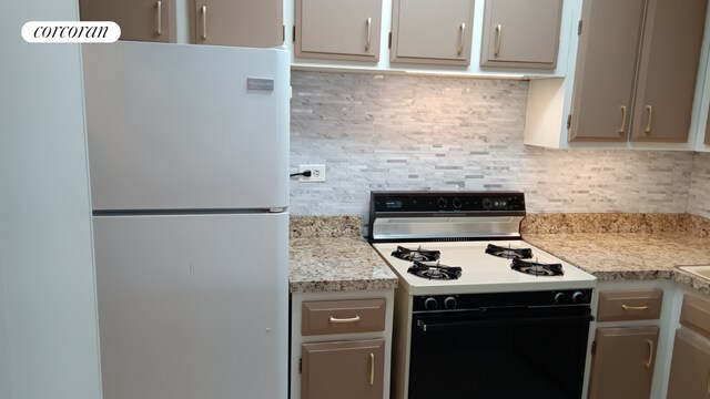 Listing photo 3 for 115 E 9th St Unit 3D, New York City NY 10003