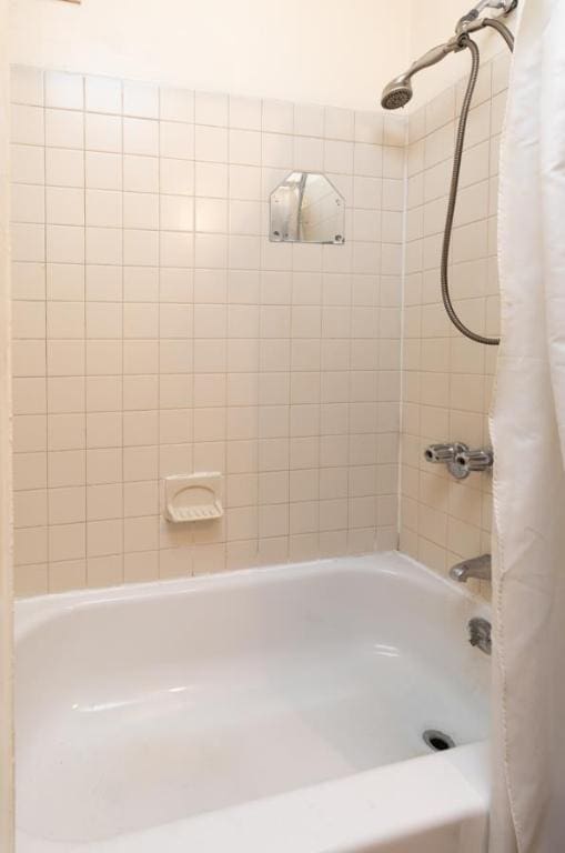 Listing photo 2 for 424 E 115th St Unit 3-D, New York City NY 10029