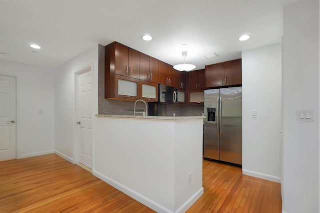 Listing photo 3 for 702 Ocean Pkwy Unit 3B, New York City NY 11230