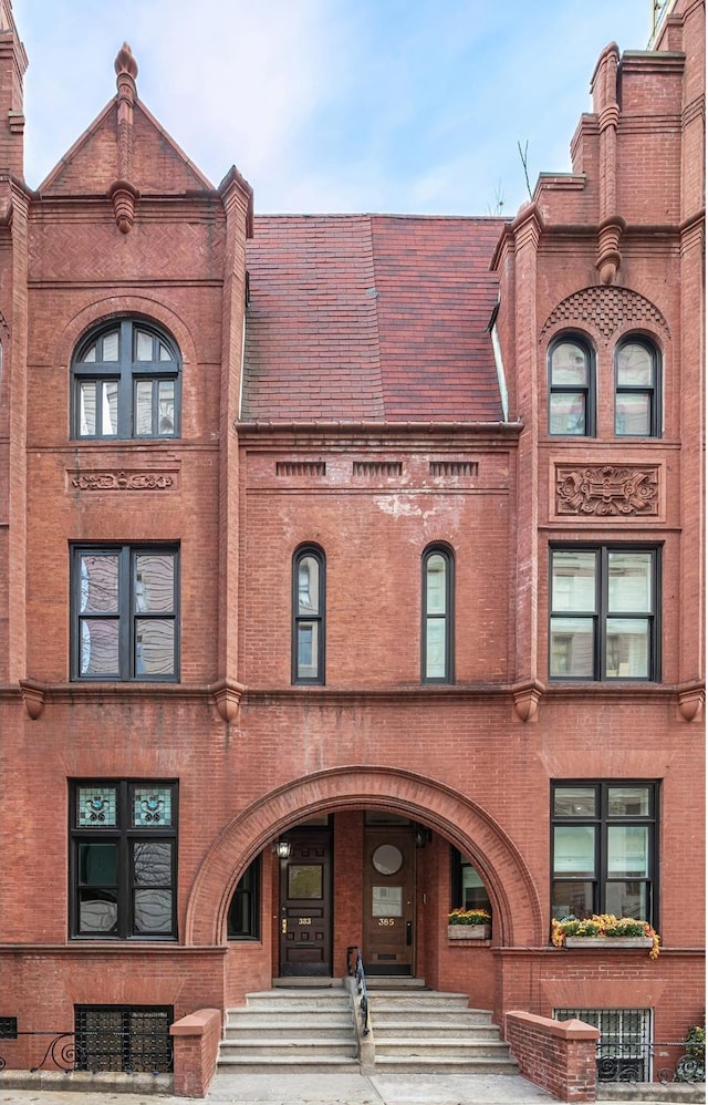 383 W End Ave, New York City, NY 10024 - exterior space