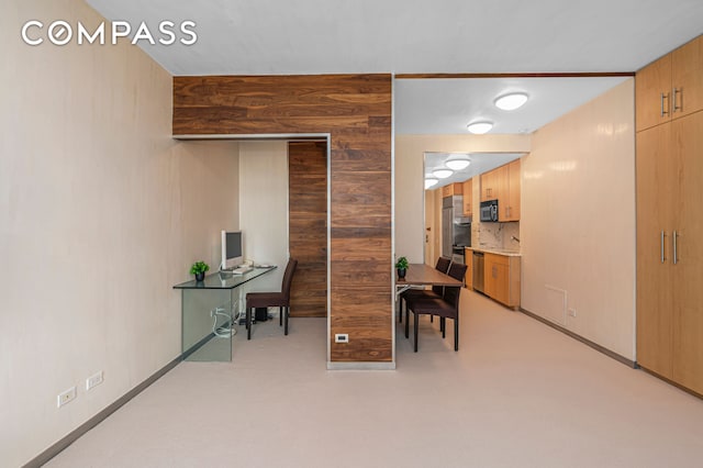 641 5th Ave Unit 49Cde, New York City, NY 10022 - office space featuring light carpet