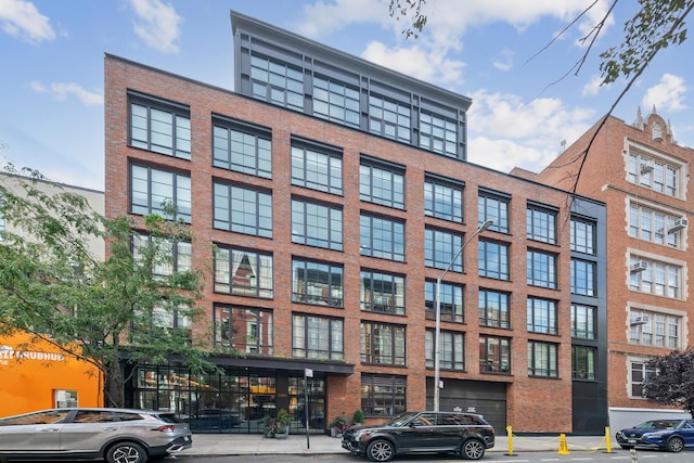 438 E 12th St Unit 4T, New York City, NY 10009 - view of building exterior
