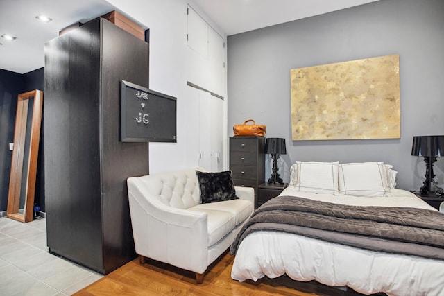 bedroom featuring a closet