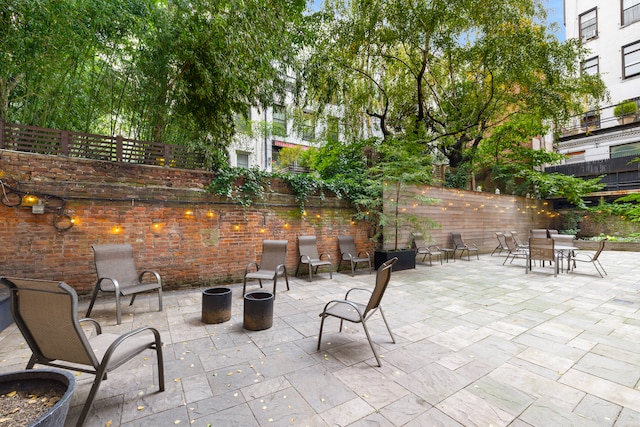 305 W 18th St Unit 1K, New York City, NY 10011 - view of patio / terrace with fence