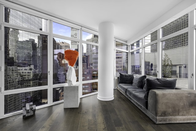 sunroom / solarium with decorative columns