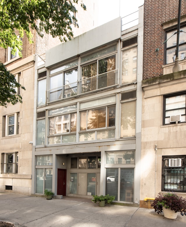 542 W 110th St, New York City, NY 10025 - view of building exterior