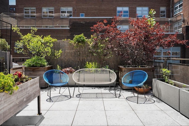 308 E 30th St Unit 1, New York City, NY 10016 - view of patio with a vegetable garden