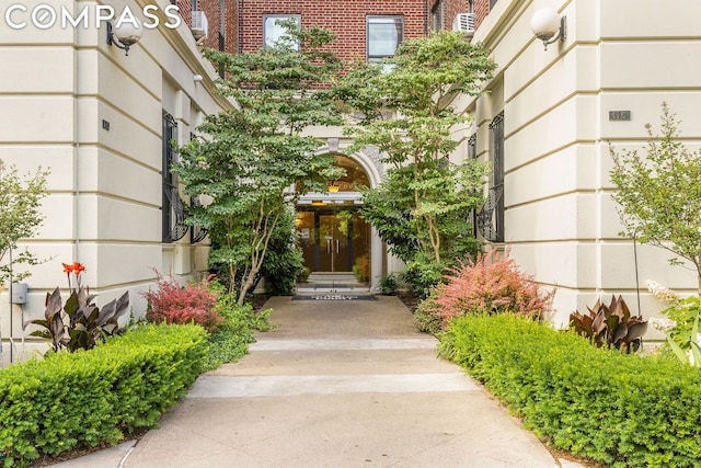 view of property entrance