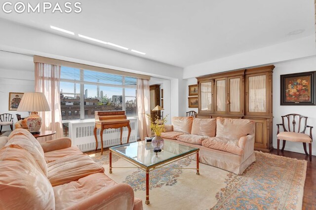 Listing photo 2 for 11 E 86th St Unit 19B, New York City NY 10028