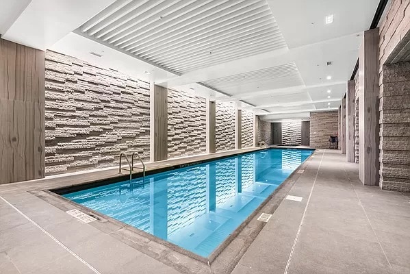172 Madison Ave Unit 4B, New York City, NY 10016 - view of indoor pool