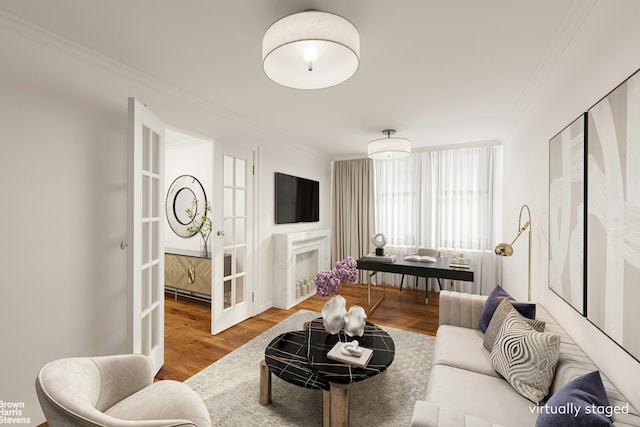 888 Park Avenue Maisonette, New York City, NY 10075 - living area featuring crown molding and wood finished floors