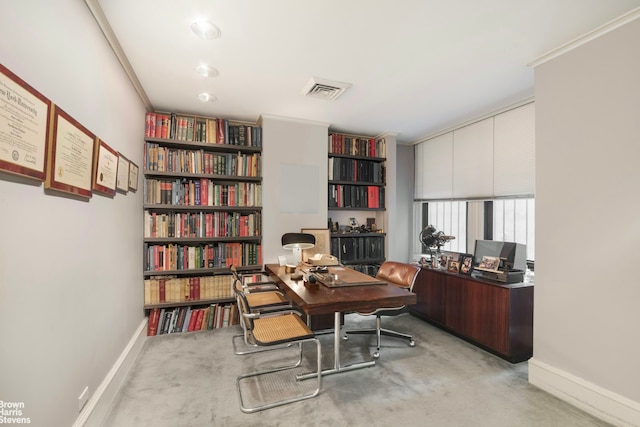 888 Park Avenue Maisonette, New York City, NY 10075 - carpeted office space featuring visible vents and baseboards