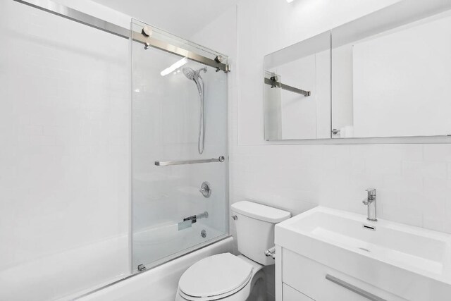 Listing photo 2 for 235 E 40th St Unit 23G, New York City NY 10016