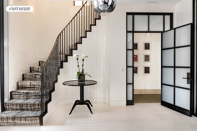 bedroom featuring carpet floors